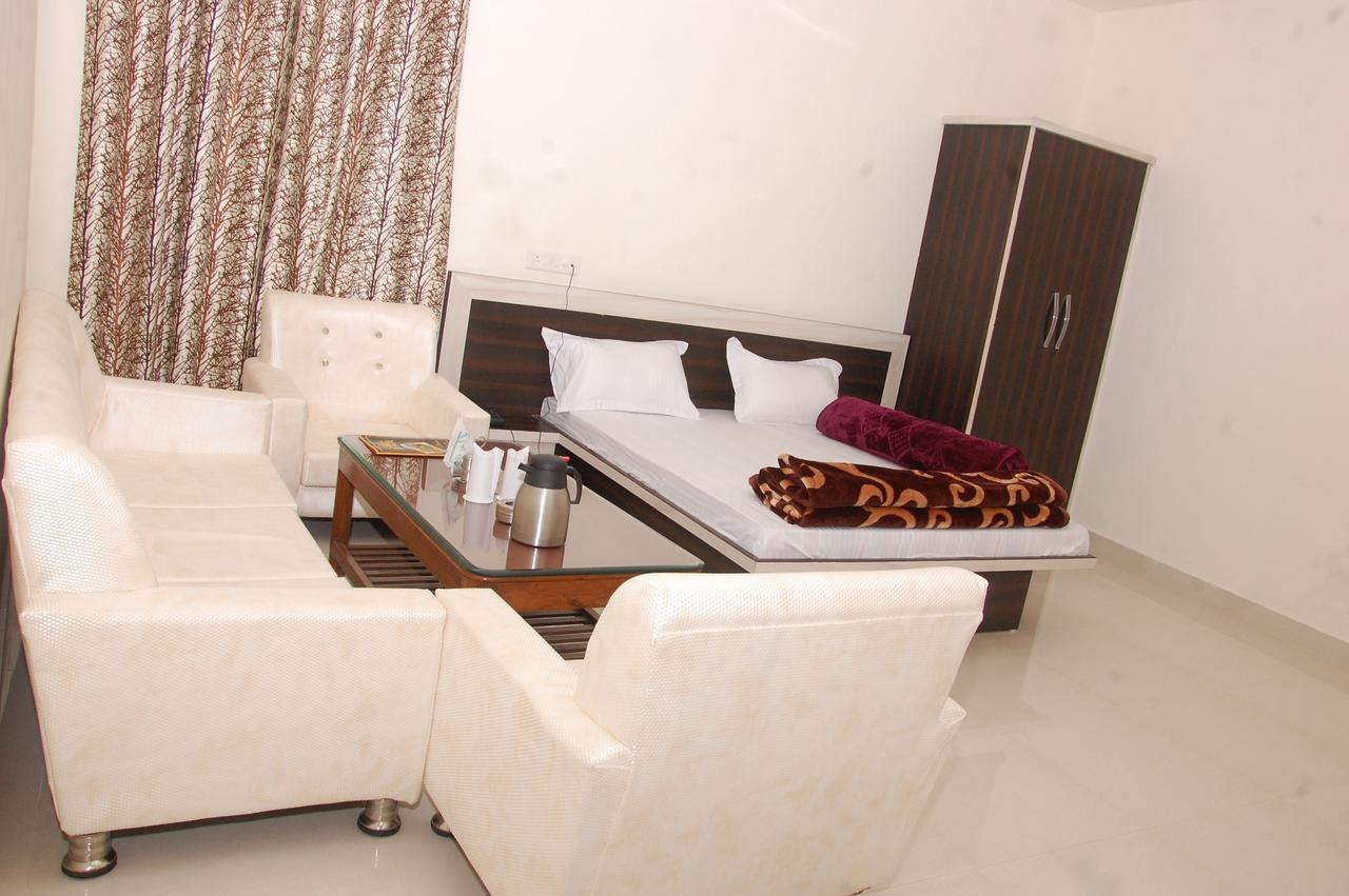 Hotel Prem Bandhan Hisār Εξωτερικό φωτογραφία