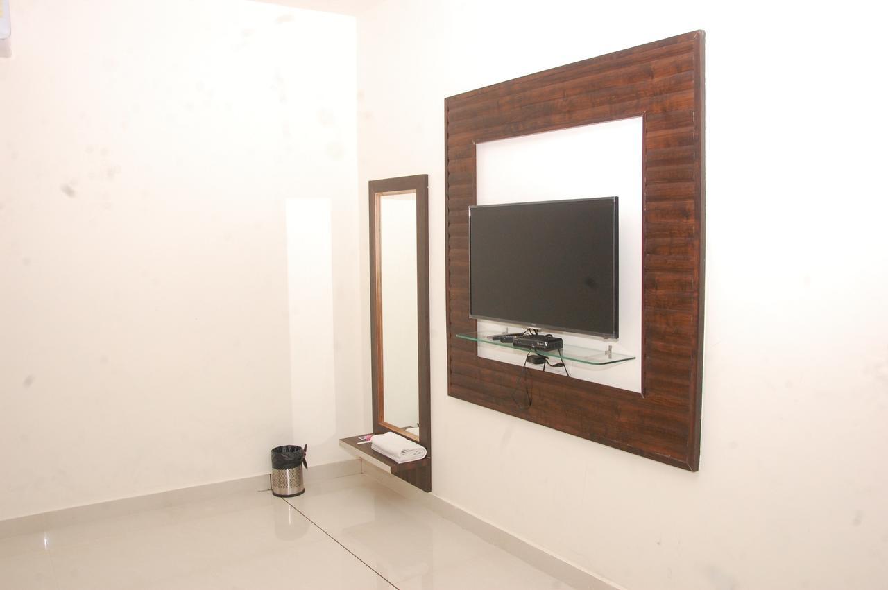 Hotel Prem Bandhan Hisār Εξωτερικό φωτογραφία